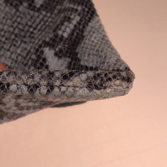 Laura DiMaggio Python Pattern Clutch Wristlet - Picture 9 of 9